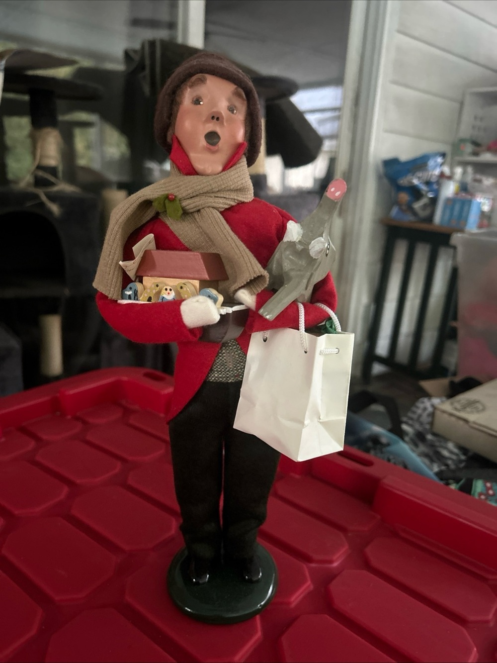 Byers choice Holiday Caroler Figurine